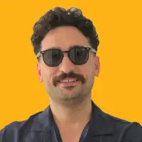 محسن نجفی زاده